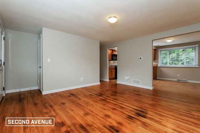 Building Photo - 14029 Valley View Dr