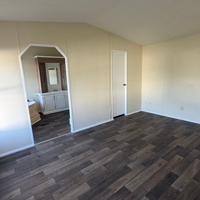 Building Photo - 71 Gibson Cir