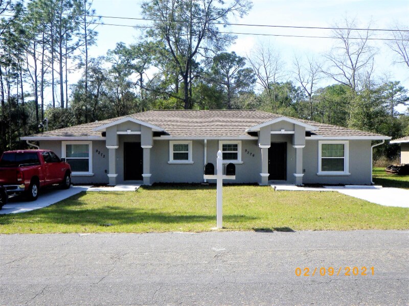 9276 N Mendoza Way Unit 2, Citrus Springs, FL 34434 Room for Rent in