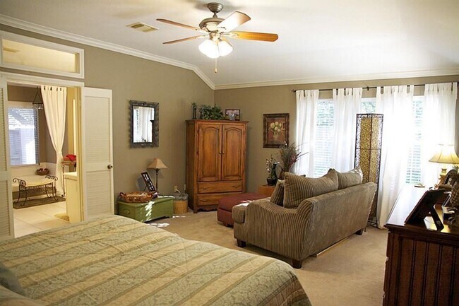Foto del edificio - Beautiful 1 story home in Bay Glen!