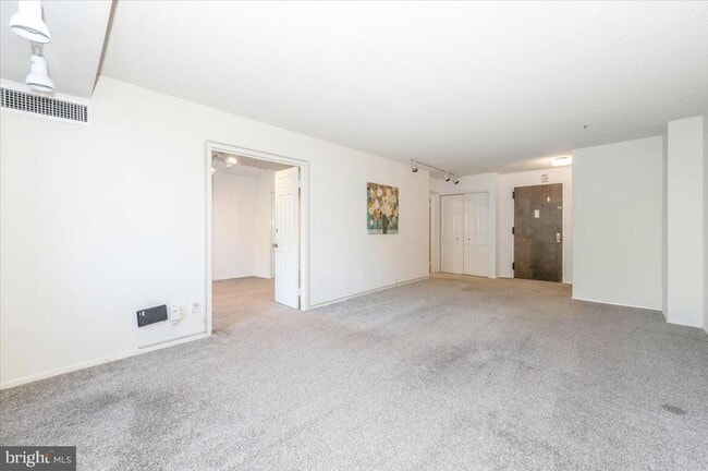 Building Photo - 5225 Pooks Hill Rd