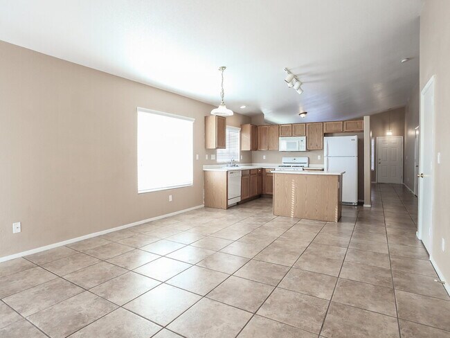 Foto del edificio - 5516 Cloudy Glen St