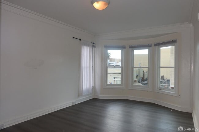 Building Photo - 3315 Steiner St