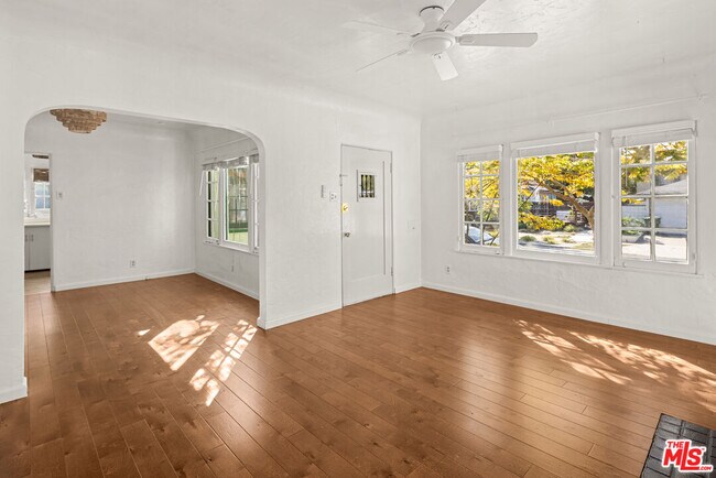 Foto del edificio - 1708 Glyndon Ave