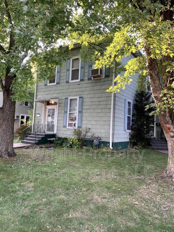 744 1st St Unit Apt 3, ster City, IA 50595 Condo for Rent in