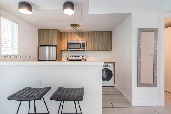 Foto del edificio - 740 Meridian Ave