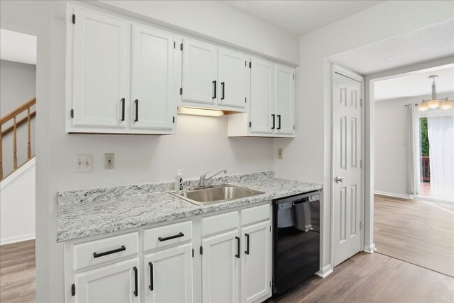 Building Photo - 1810 Bramble Brook Ln