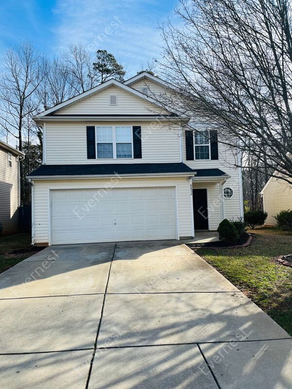 Foto principal - 6852 Parkers Crossing Dr