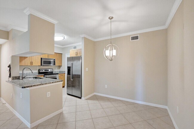 Foto del edificio - 6533 Emerald Dunes Dr