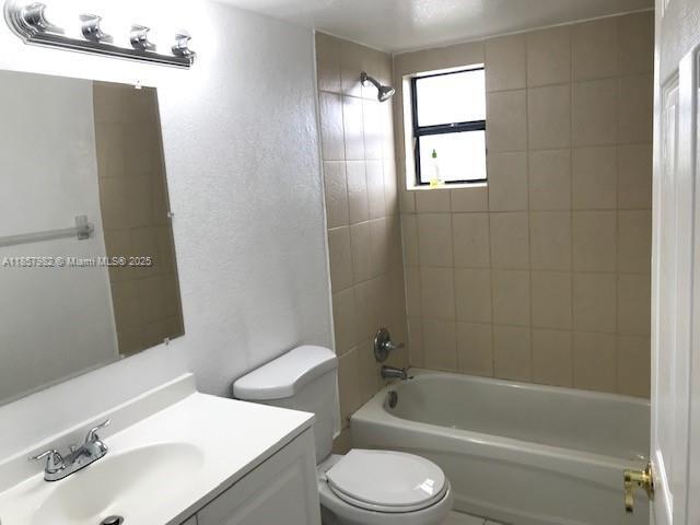 Foto del edificio - 801 NW 47th Ave