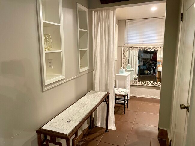 Hall into bathroom - 6738 Wedgewood Plz