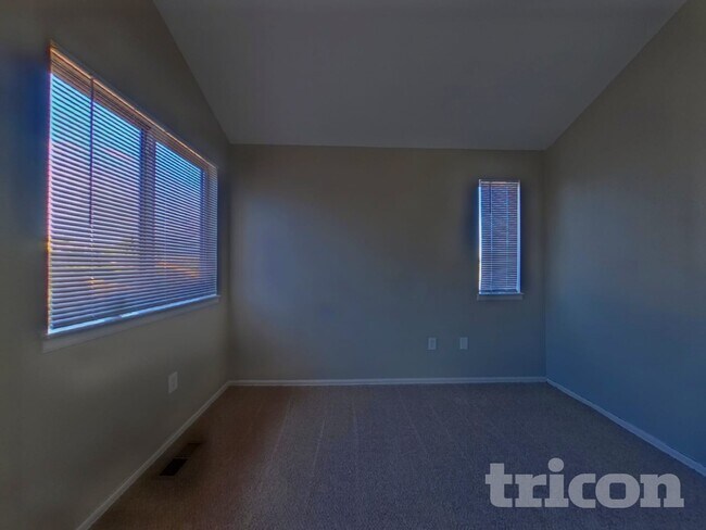 Foto del edificio - 1448 Sunnyside St