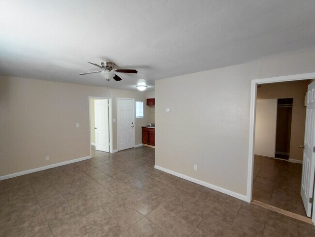 Foto del edificio - 206-212 B St