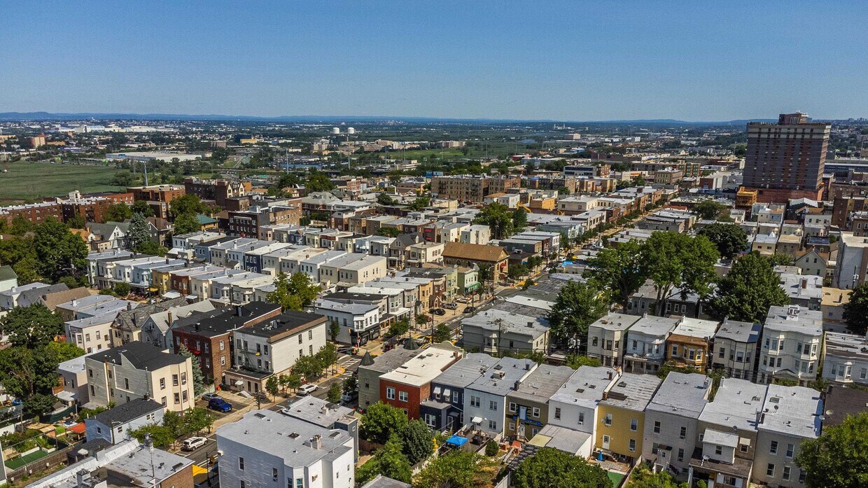 Foto principal - 827 18th St