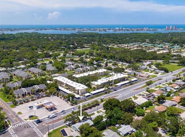 Foto del edificio - 11615 Park Blvd