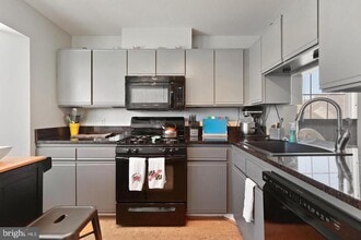 Building Photo - 5960 Millrace Ct