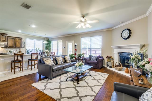 Building Photo - 2663 Lake Ridge Dr