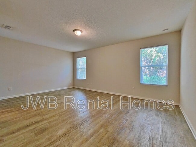 Building Photo - 5435 Rosedale Ln