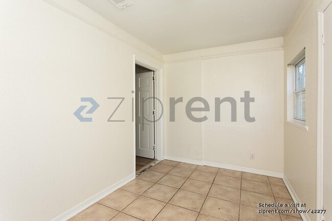 Building Photo - 1617 Campus St