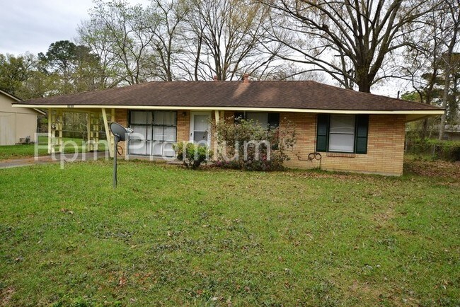 Building Photo - 3468 Coolidge St