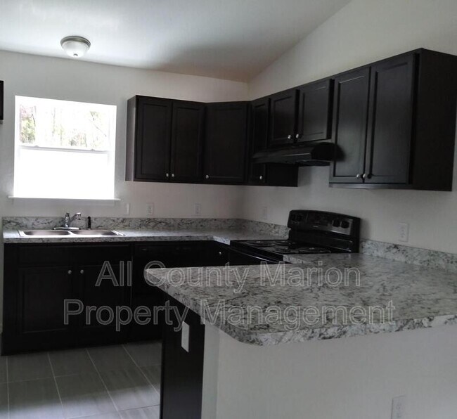 Foto del edificio - 5933 NW 59th Ct