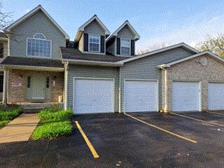 Front Entrance - 310 Village Creek Dr