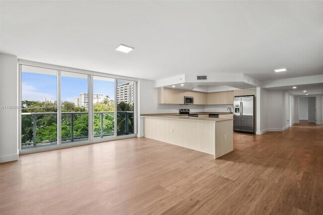 Foto del edificio - 1500 Bay Rd