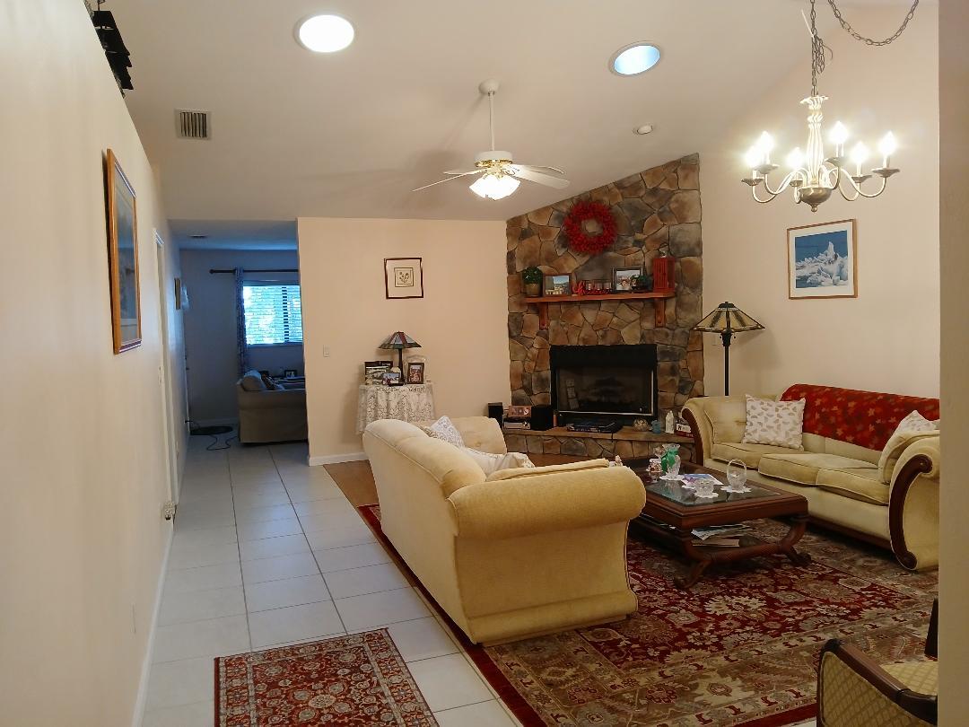 Living & Dining - 86 Oxbow Trl