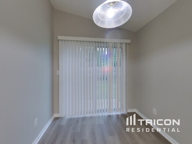 Foto del edificio - 3139 Boynton Dr