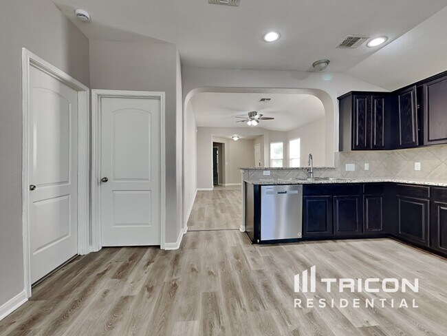 Foto del edificio - 12204 Timber Arch Ln