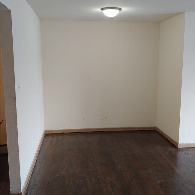 Building Photo - 21 Bergman Ct