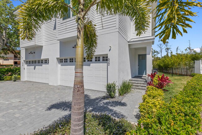 Foto del edificio - 522 S Peninsula Ave