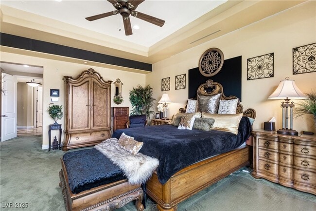 Building Photo - 9145 Tesoras Dr