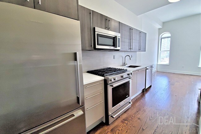 Building Photo - 68 Livingston Street #IUNIT204R