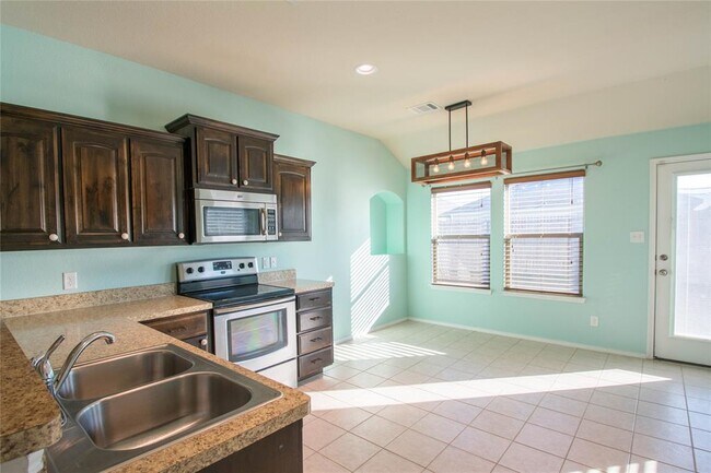 Building Photo - 2029 Matador Ranch Rd