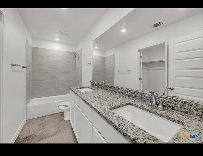 Foto del edificio - 908 Wax Myrtle Ct