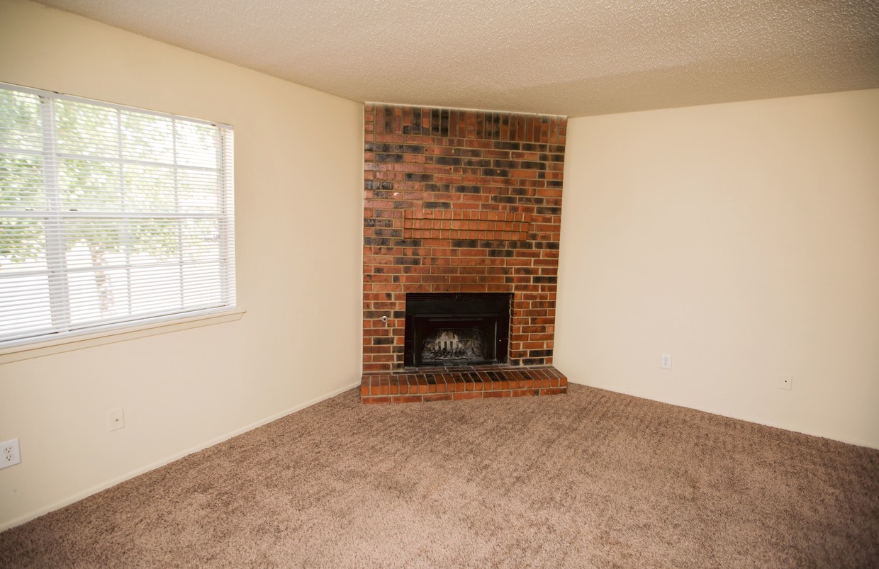 Fireplace - Cottonwood Townhomes