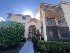 Building Photo - 5661 Riverside Dr