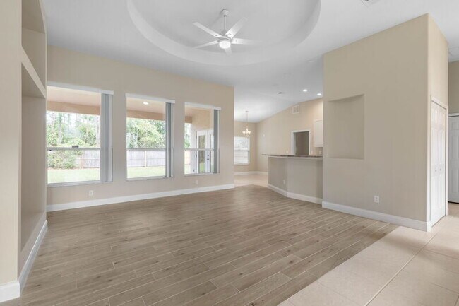 Building Photo - 19 Webwood Pl