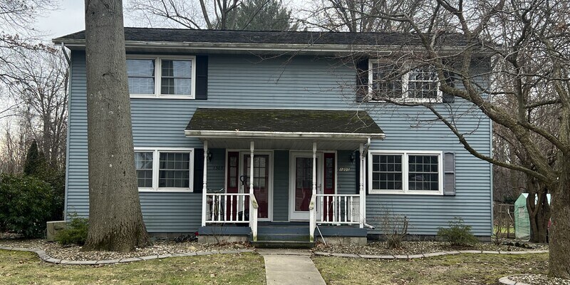 Primary Photo - 1305 Park Ave