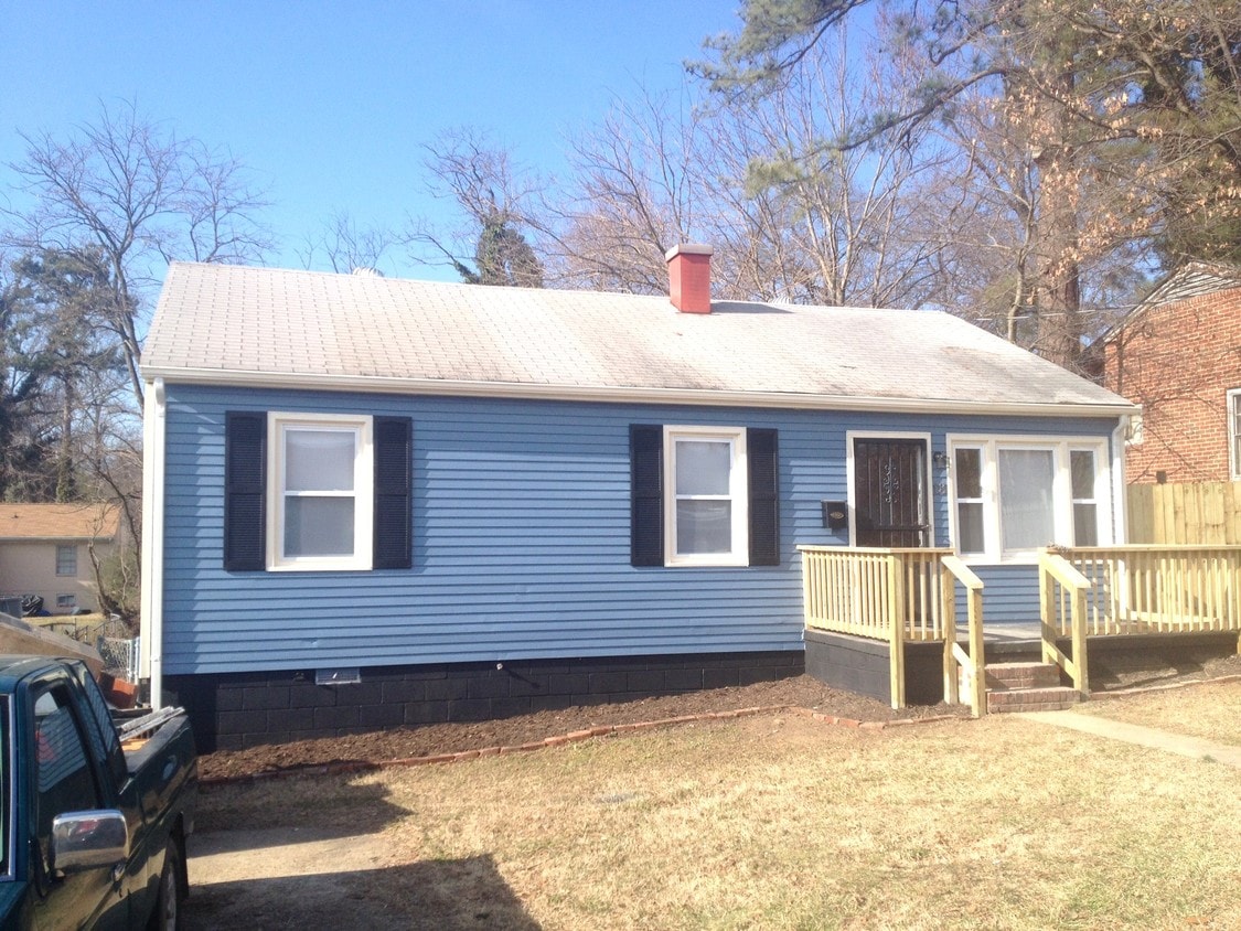 18 N Mapleleaf Ave, Highland Springs, VA 23075 House Rental in Highland Springs, VA