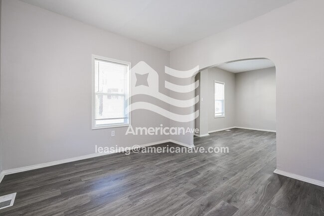 Building Photo - 501 4th St