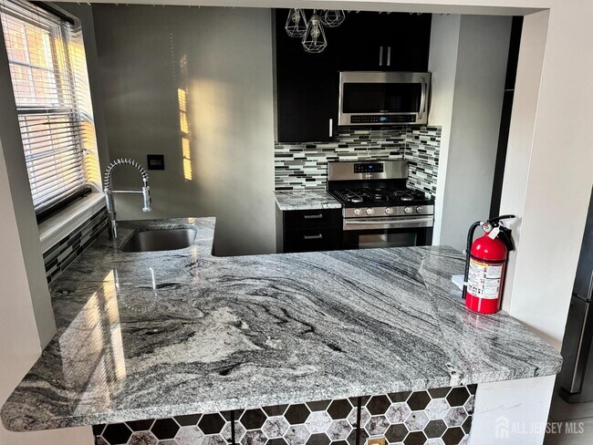 Foto del edificio - 6501 Ave C