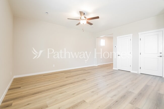 Building Photo - 9475 Yampa St