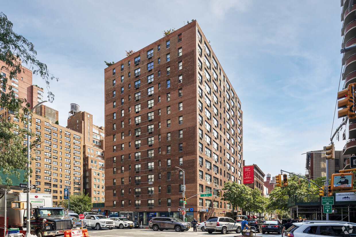 301 E 62nd St, New York, NY 10065 - Apartments in New York, NY ...