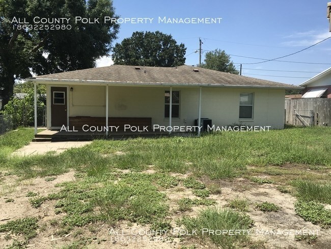Building Photo - Awesome 3 bedroom, 2 bath home in Frostproof
