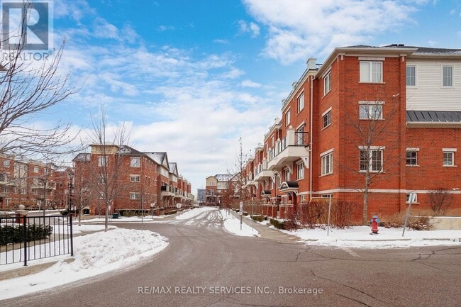 Photo du bâtiment - 39 Hays Blvd