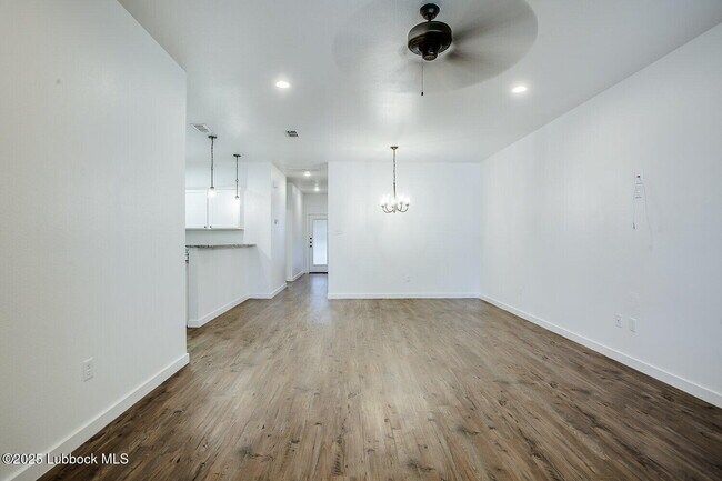 Foto del edificio - 2537 138th St