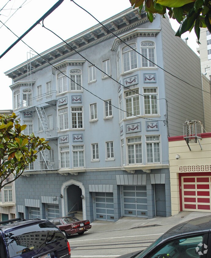 Building Photo - 1275 Washington St