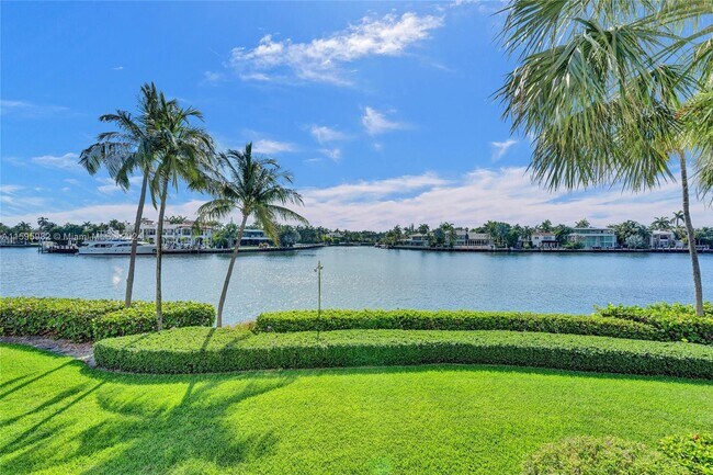 Building Photo - 3801 NE 207th St